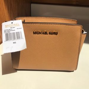 Michael Kors Mini Selma Crossbody